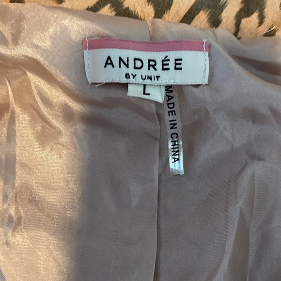 Tan leopard print Jacket - Picture 5 of 9